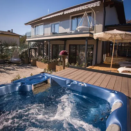 House Of Change Luxury & Fitness Retreat * Ostra Mogila