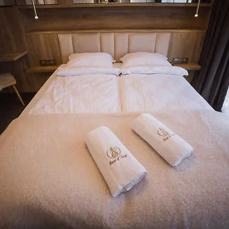 House Of Change Luxury & Fitness Retreat * Ostra Mogila