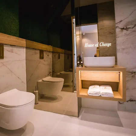 House Of Change Luxury & Fitness Retreat *