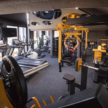 House Of Change Luxury & Fitness Retreat *