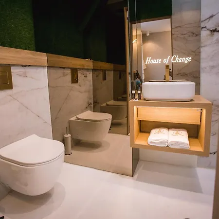 House Of Change Luxury & Fitness Retreat