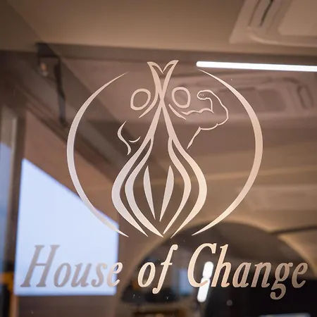 House Of Change Luxury & Fitness Retreat Villa