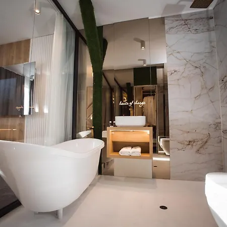 House Of Change Luxury & Fitness Retreat