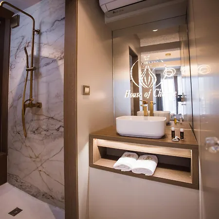 House Of Change Luxury & Fitness Retreat