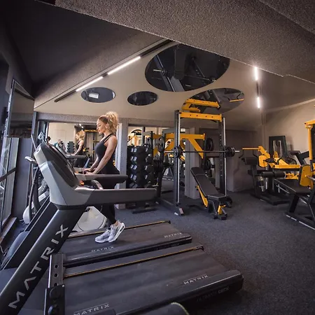 House Of Change Luxury & Fitness Retreat *